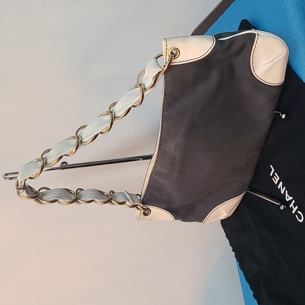 CHANEL CC Vintage Olsen Bag - Picture 7 of 17